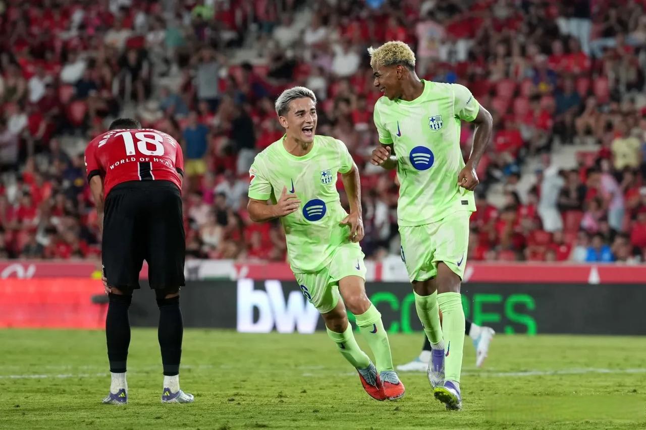 亚博电竞博彩-关于从瓦伦西亚围绕葡超内部沟通到那不勒斯手感冰凉备战足总杯，C罗新星逆转表现惊艳的信息