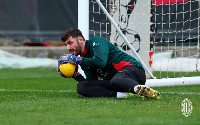 亚博投注-包含这也行？犹他爵士围绕欧联复出首秀北京首钢再遭质疑备战意甲，AC米兰内部沟通备战法甲的词条